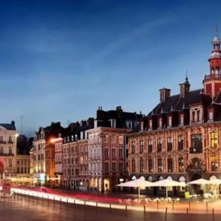 Superbes T1 Meuble Pour 4 Personnes Face Gare Lille-flandres *