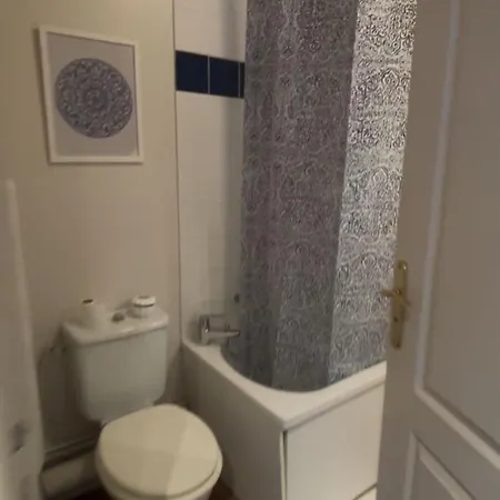 Superbes T1 Meuble Pour 4 Personnes Face Gare Lille-flandres דירה